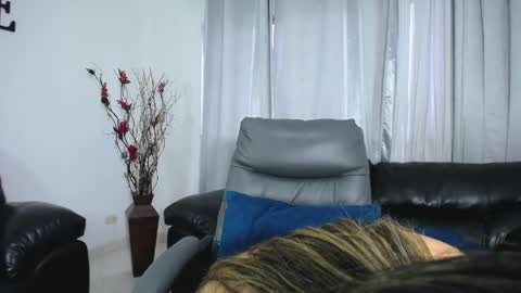 Christy Diaz online show from May 26, 10:53 pm
