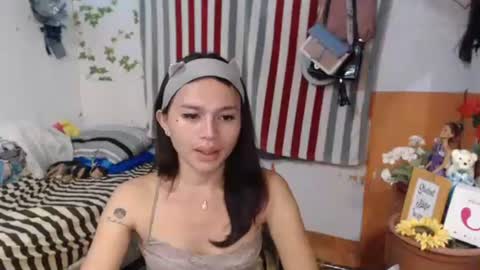 Ur Suraya22 online show from December 4, 3:54 pm