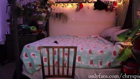 Snapshot of chrysanthulu chatting on December 6, 6:37 am Chrys online show from December 6, 6:37 am