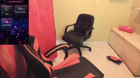 kate   online show from October 15, 9:39 pm