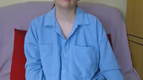 Snapshot of chubbymaia chatting on December 15, 9:31 pm Maia online show from December 15, 9:31 pm