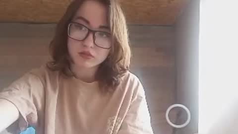 Olivia online show from June 14, 9:09 am