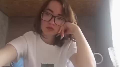 Olivia online show from June 21, 9:35 am