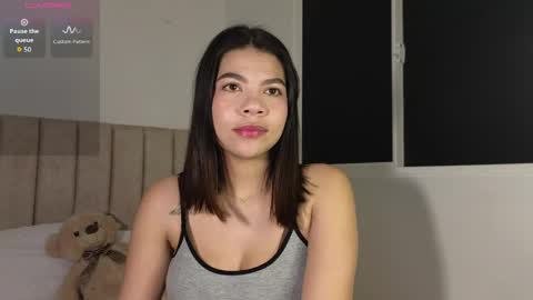 Mia online show from May 13, 4:07 am