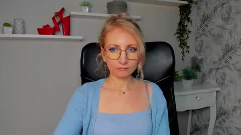 Cinderella online show from March 16, 6:28 am