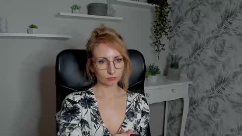 Cinderella online show from February 18, 7:07 am