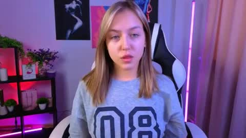 cindylovesmith online show from April 5, 6:01 am