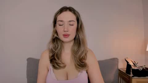 cindyprettywomen online show from October 26, 6:31 am