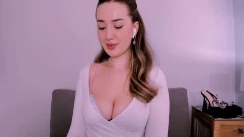cindyprettywomen online show from May 24, 6:45 am