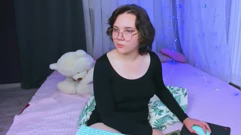 Lily  online show from September 21, 12:37 pm