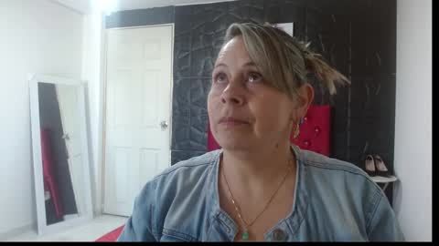 cinthia1609 online show from January 19, 2:17 pm