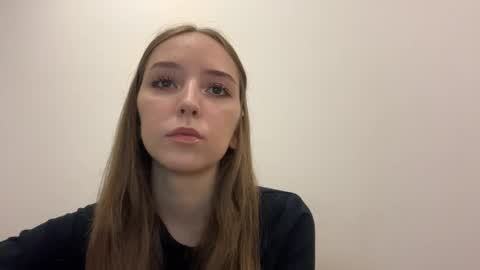 Aurora online show from April 8, 2:30 pm