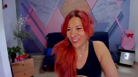 Snapshot of cintiagreyx chatting on January 19, 11:34 am CINTIA online show from January 19, 11:34 am
