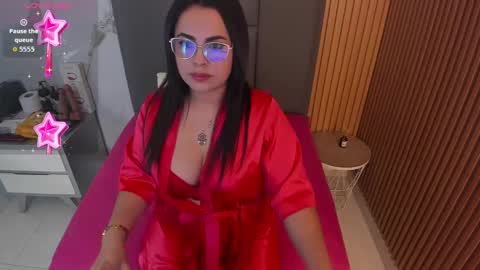 CINTIA  online show from October 6, 7:29 pm