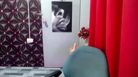 Snapshot of citygirl_squirtx chatting on October 8, 8:13 pm citygirl_squirtx online show from October 8, 8:13 pm
