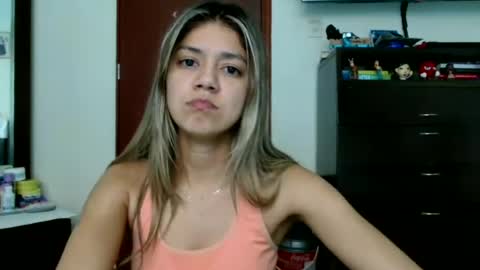 clair_of online show from July 22, 9:16 pm