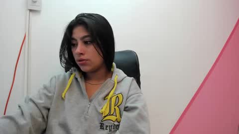 claire aristizabal online show from February 14, 3:54 am