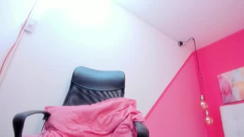 claire aristizabal online show from January 28, 12:22 pm