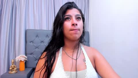 claire aristizabal online show from December 4, 12:14 pm