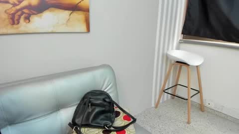 claire aristizabal online show from December 29, 12:55 pm