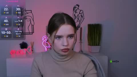 Claire online show from October 8, 7:18 pm
