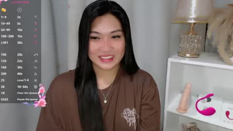 CLAIRE online show from July 21, 1:45 pm