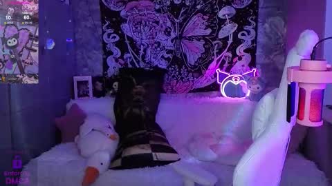 Claire Faers online show from November 27, 8:01 pm