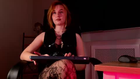 Claire online show from May 24, 3:55 pm