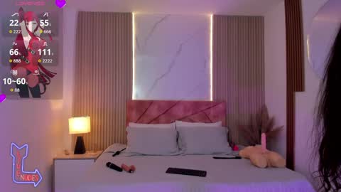 clairemillerx online show from May 19, 9:22 pm
