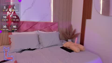 clairemillerx online show from May 26, 9:58 pm