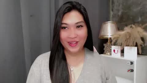 CLAIRE online show from March 23, 4:40 am