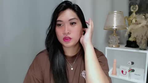 CLAIRE online show from March 29, 3:27 am