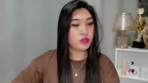 CLAIRE online show from March 27, 5:31 am