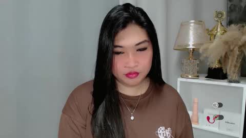 CLAIRE online show from April 2, 5:27 am