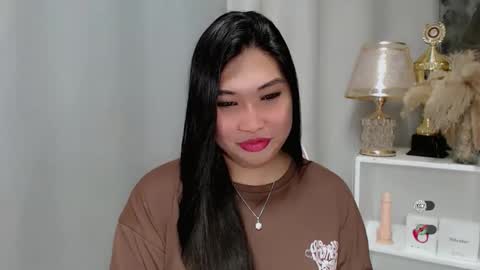 CLAIRE online show from April 3, 2:48 pm