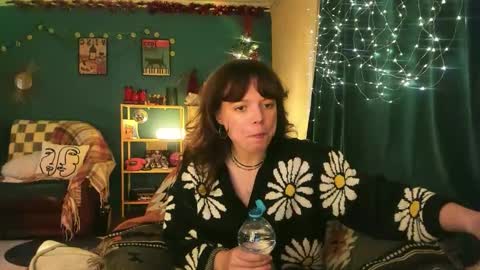 Clancy online show from December 1, 6:54 pm