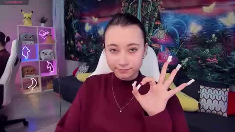 Snapshot of clarabenson chatting on October 10, 6:24 pm clarabenson online show from October 10, 6:24 pm