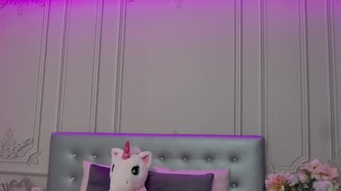 Snapshot of clarahazell chatting on December 5, 4:31 am ClaraHazel online show from December 5, 4:31 am