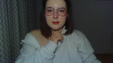 Clara online show from May 8, 8:32 pm