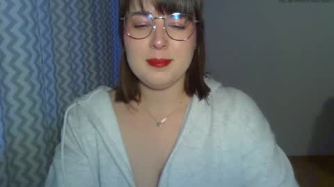 Clara online show from April 22, 5:32 pm