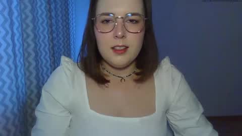 Clara online show from May 10, 5:15 pm