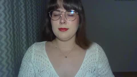 Clara online show from May 6, 6:34 pm