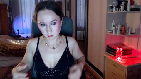 classyinna online show from December 15, 6:18 am