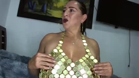 claudiabroke online show from February 14, 1:56 am