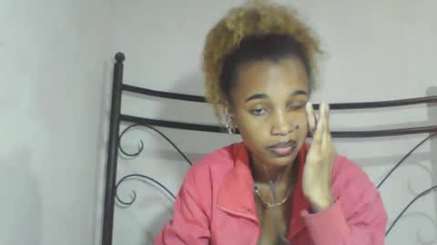 claudianne online show from May 7, 10:02 pm