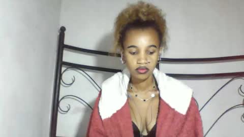 claudianne online show from May 12, 6:36 pm