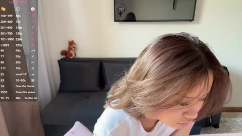Lili online show from May 16, 1:10 pm