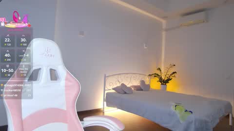 Snapshot of cleowang chatting on September 27, 8:49 pm Alexis online show from September 27, 8:49 pm