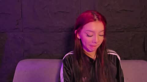 cleowhite_ online show from November 21, 12:45 am