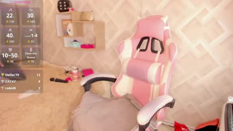 clhoe_johnson_ online show from May 11, 2:45 pm